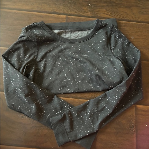 lululemon athletica Tops - LULULEMON long sleeve